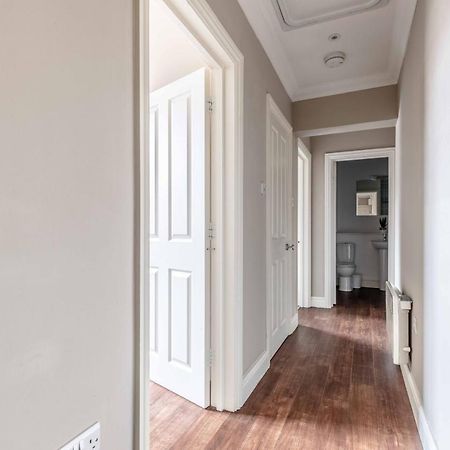 Cosy Central Windsor Apartment & Free Parking! Exteriör bild